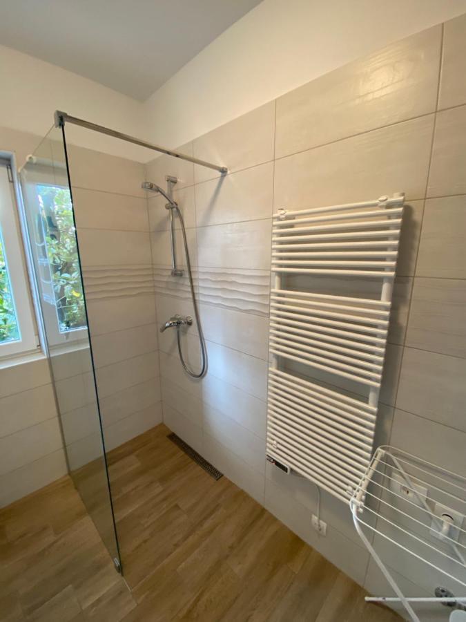 Apartma Magnolija โนวาโกริคา ภายนอก รูปภาพ