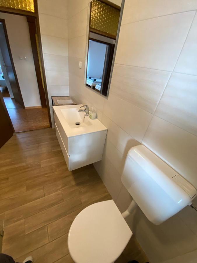 Apartma Magnolija โนวาโกริคา ภายนอก รูปภาพ