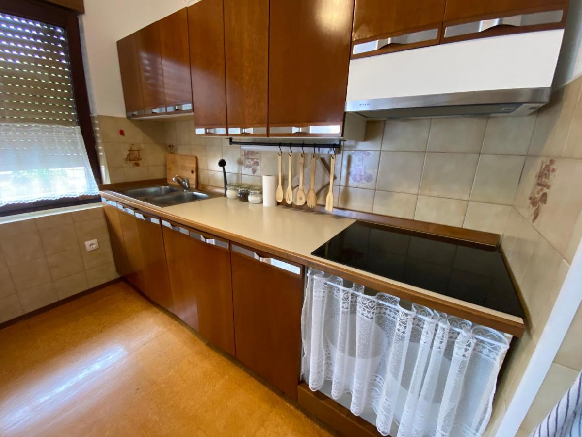Apartma Magnolija โนวาโกริคา ภายนอก รูปภาพ
