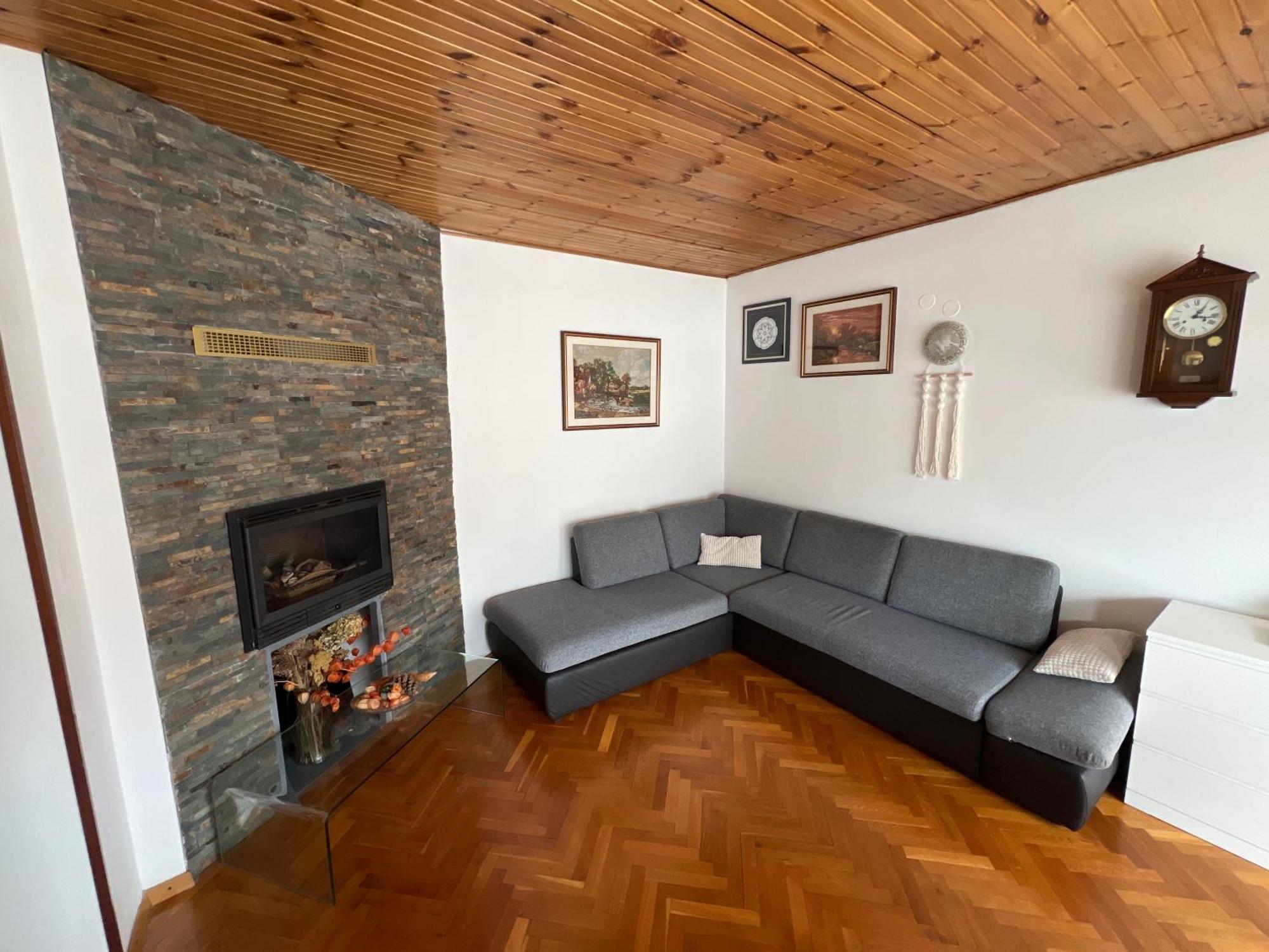 Apartma Magnolija โนวาโกริคา ภายนอก รูปภาพ