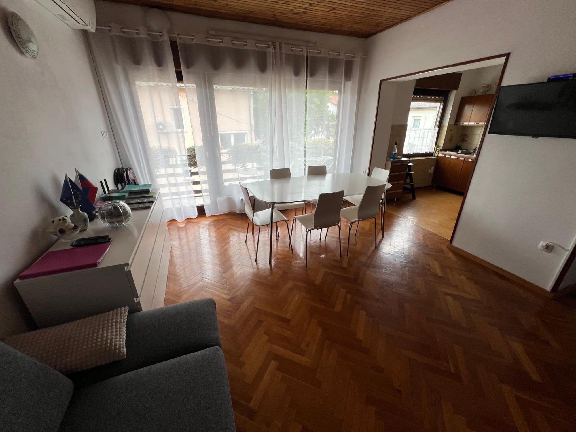 Apartma Magnolija โนวาโกริคา ภายนอก รูปภาพ