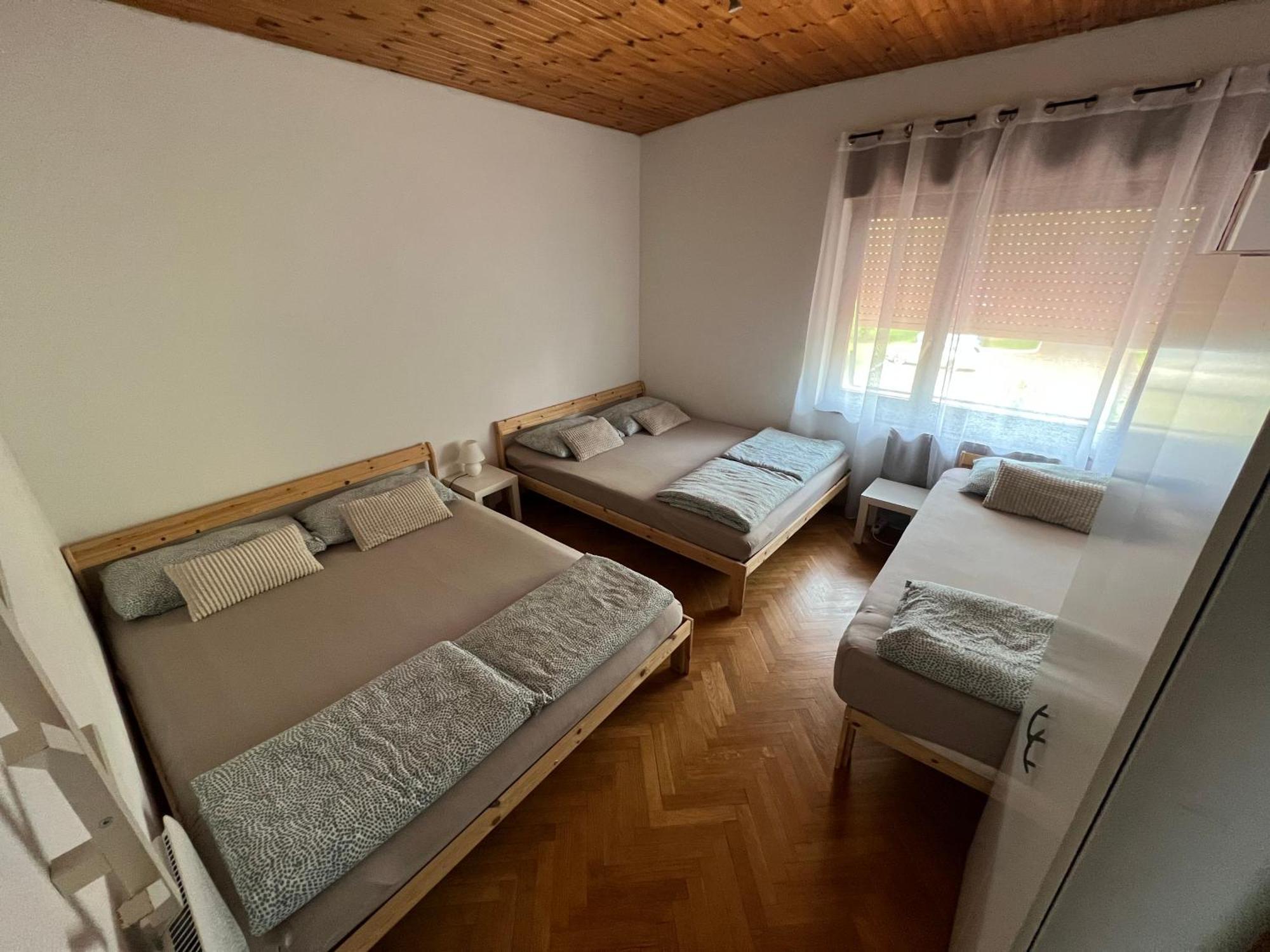 Apartma Magnolija โนวาโกริคา ภายนอก รูปภาพ